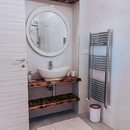 לינה וארוחת בוקר Il Rifugio Delle Allodole 3*